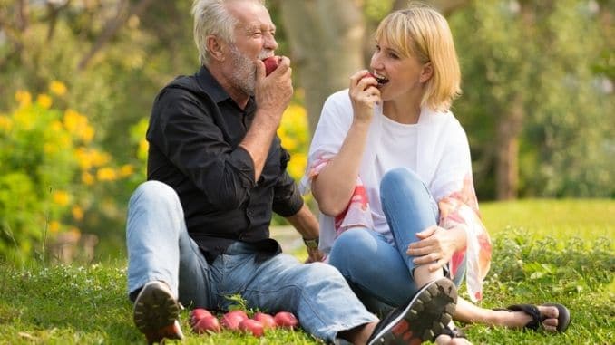 couple-relaxing-park