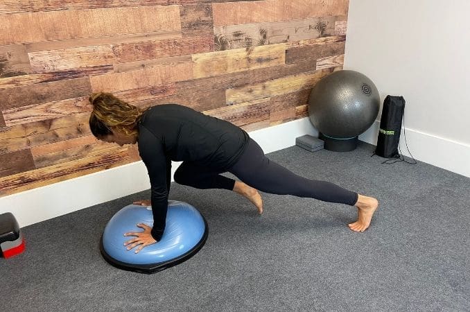 Mountain Climber with Shoulder Taps 1- Ultimate Cardio Core Bosu Workout