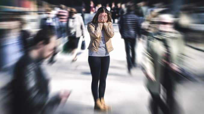 panic-attack-public-place-woman