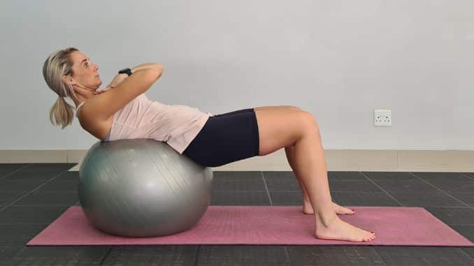 Stability Ball Crunch - start