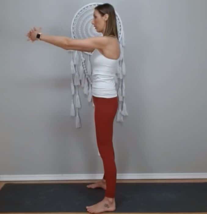 upper back stretch - 1 - Golf Warm Up Exercises